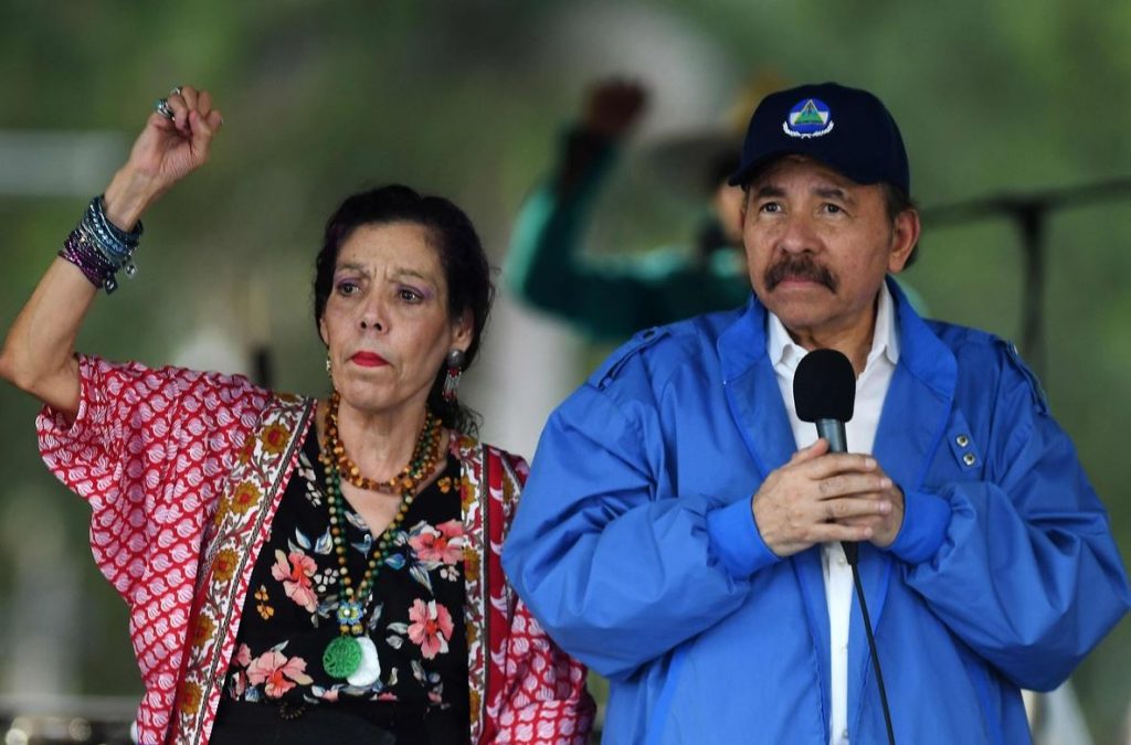 Daniel Ortega, acusado de abusar de su hijastra desde los 9 años y su esposa le creyó a él