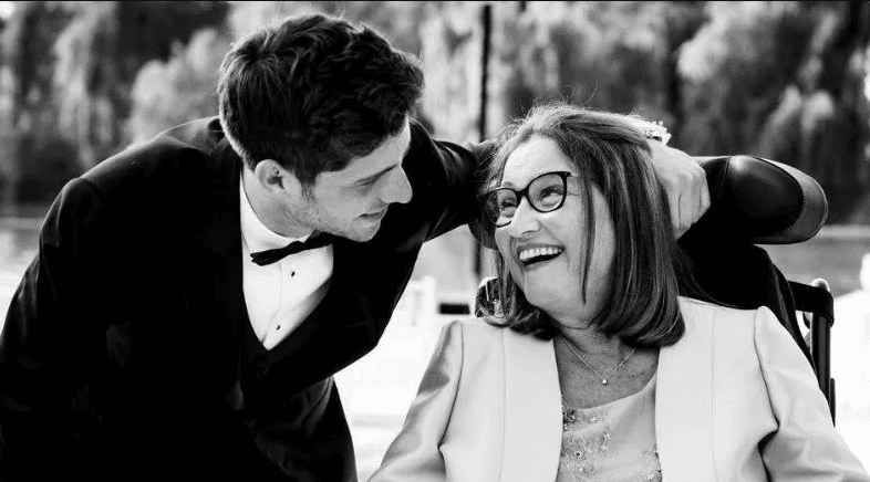 Imagen de Fallece madre del futbolista del Barcelona, Sergi Roberto