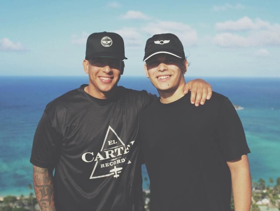 Imagen de El hijo de Daddy Yankee que pocos conocen roba suspiros en Instagram (fotos)