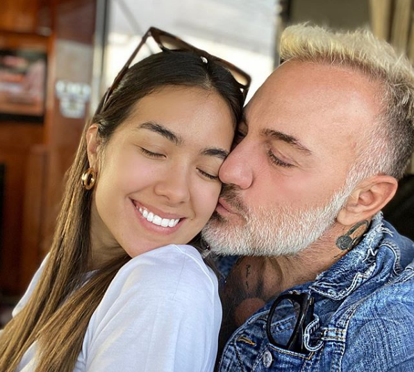 El lujoso regalo que recibió la novia de Gianluca Vacchi por su cumpleaños Imagen de El lujoso regalo que recibió la novia de Gianluca Vacchi por su cumpleaños