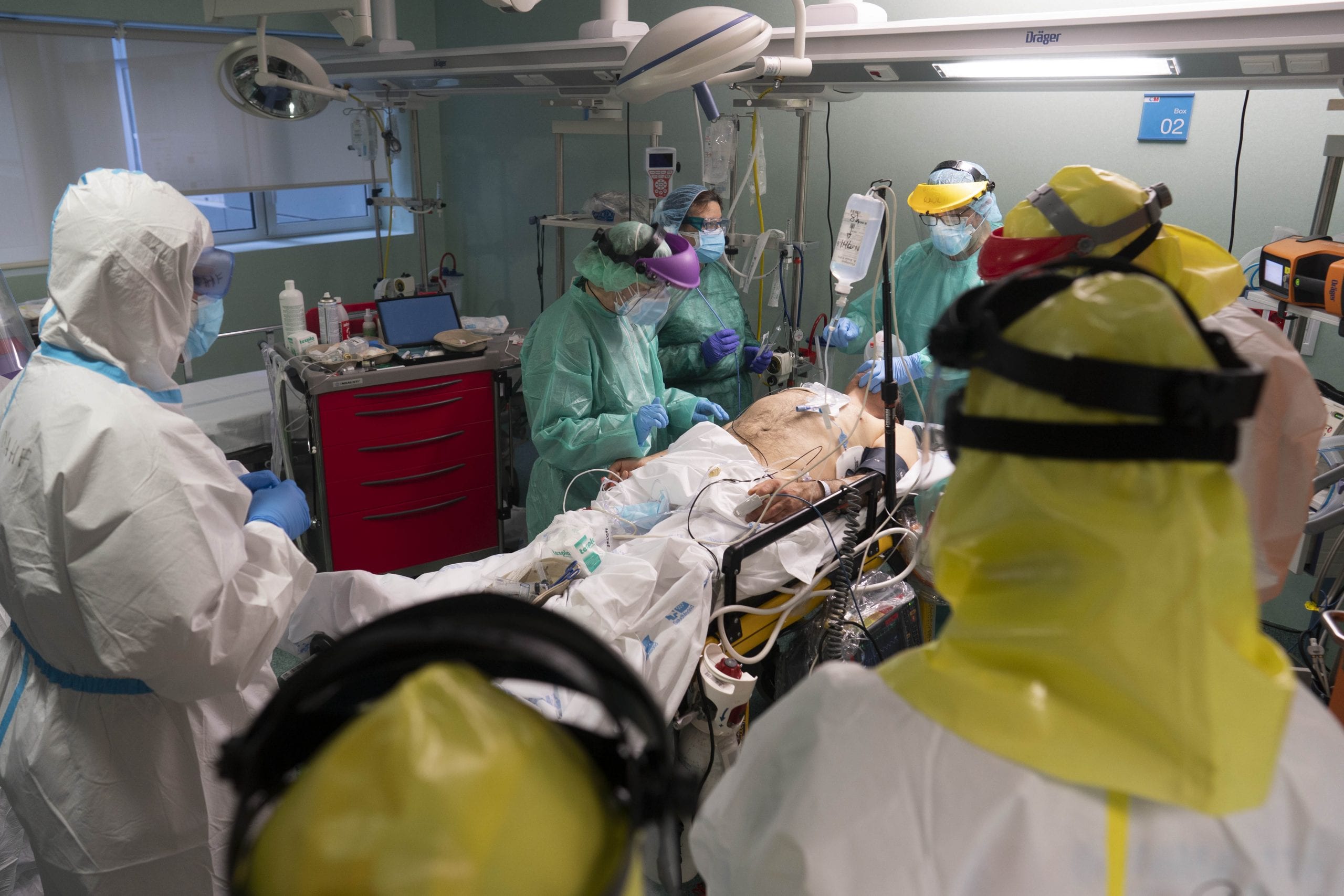 España registra la menor cifra diaria de muertos por coronavirus desde ...