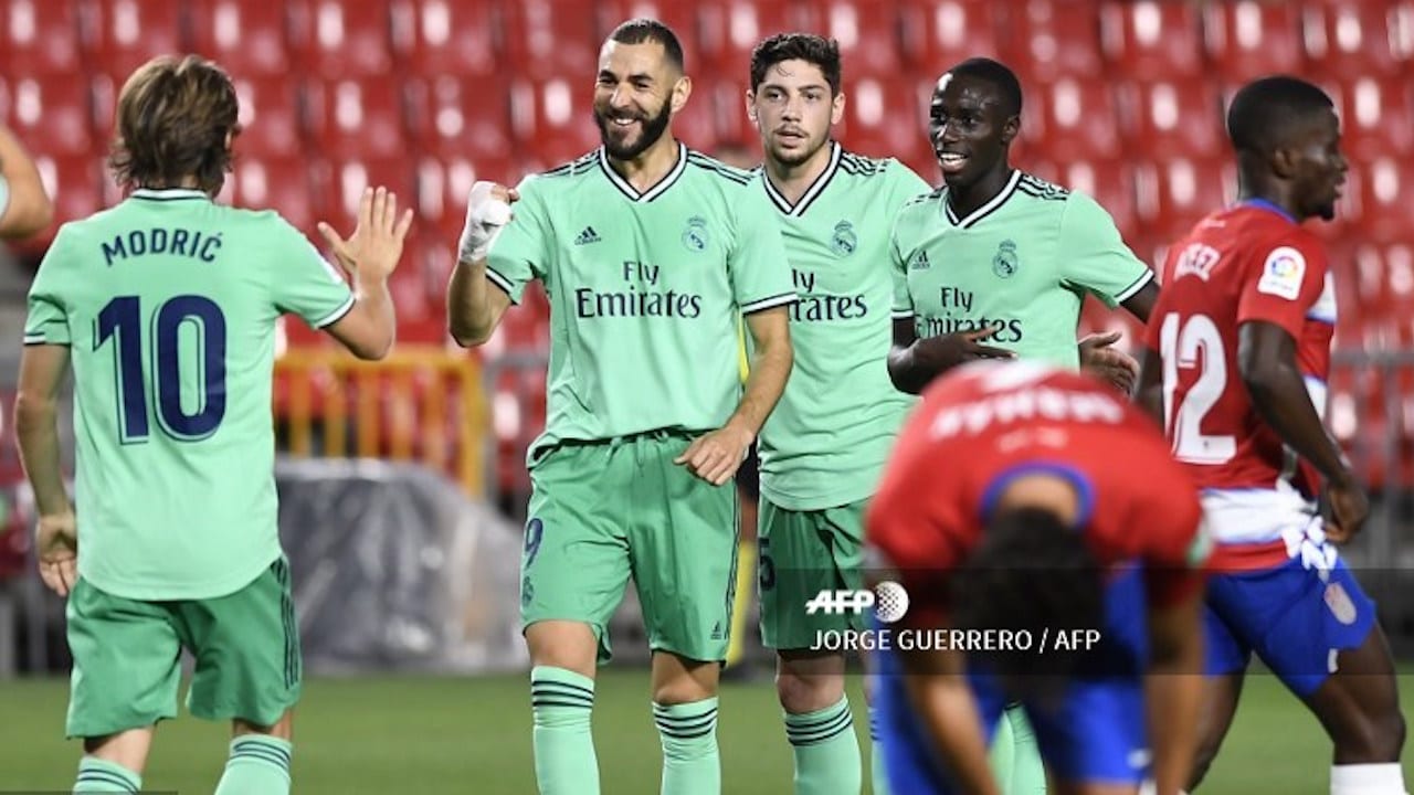 El Real Madrid gana 2-1 al Granada para acercarse al título liguero