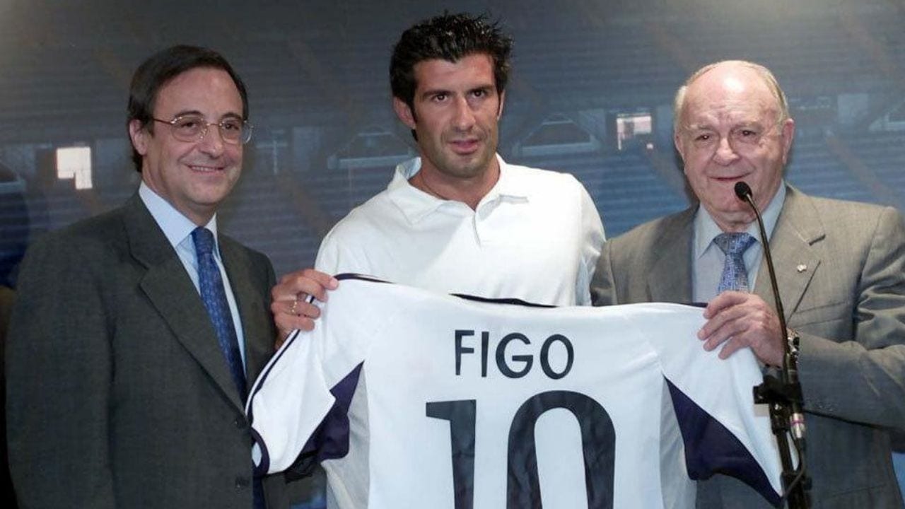 20 años de la mayor traición en la historia del fútbol ¿Cómo se tramó el fichaje de Figo del Barcelona al Real Madrid? Imagen de 20 años de la mayor traición en la historia del fútbol ¿Cómo se tramó el fichaje de Figo del Barcelona al Real Madrid?