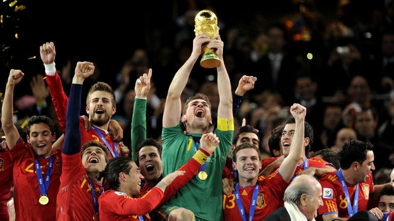 Iker Casillas hace oficial su retiro del fútbol: Ha llegado el momento de decir adiós Imagen de Iker Casillas hace oficial su retiro del fútbol: Ha llegado el momento de decir adiós