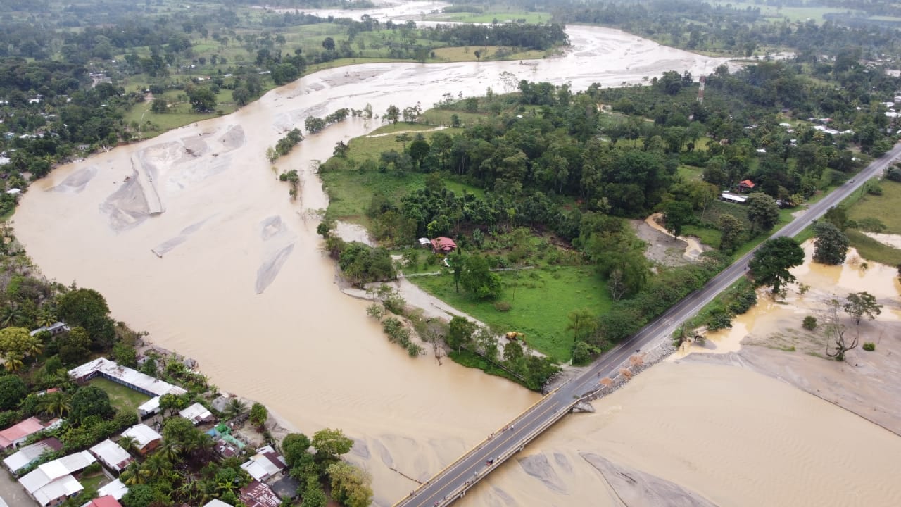 Imagen de Frío intenso y lluvias afecta departamentos del norte de Honduras donde unas 200 familias fueron albergadas