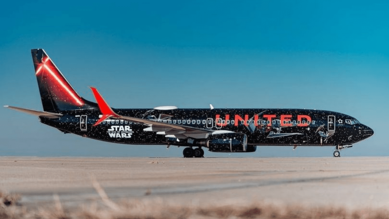 Imagen de Llega a Honduras el avión inspirado en las películas de Star Wars, ¡mira aquí las fotos!