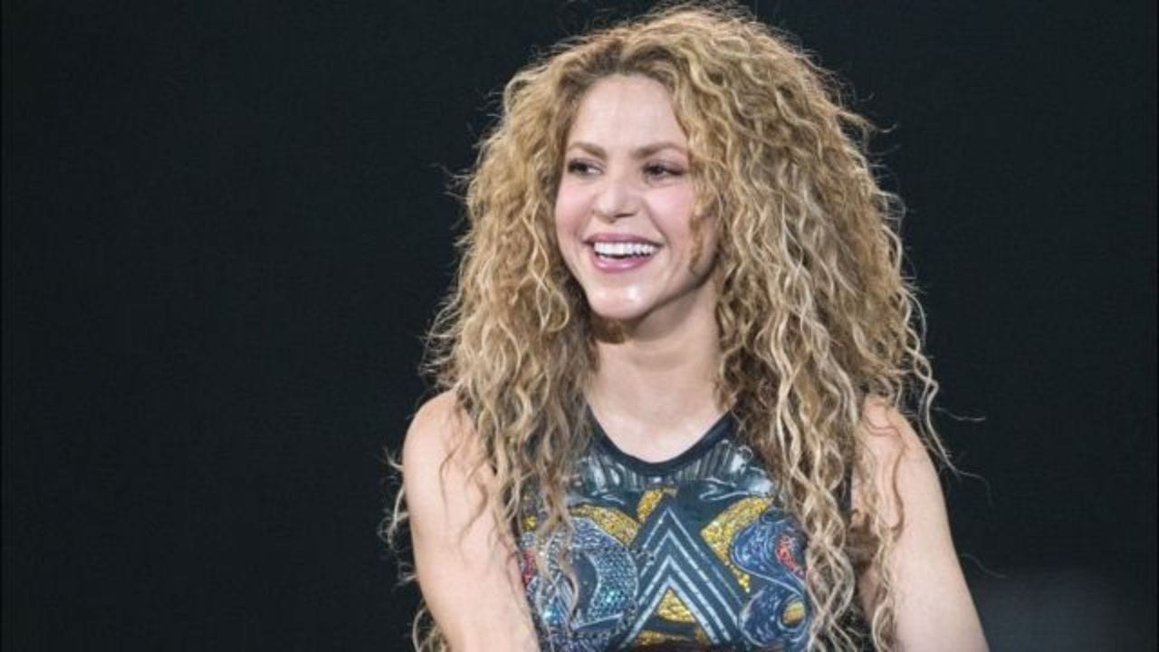 Imagen de ¡Mira la foto! Shakira se pintó ella sola el cabello y enloqueció a todos al recordar su antiguo look