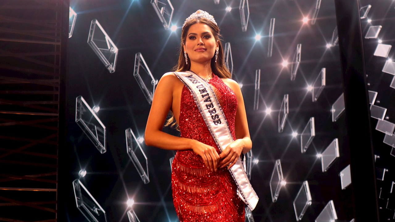 Miss Universo Andrea Meza por fin habló sobre rumores de ser hija de Ana Gabriel Imagen de Miss Universo Andrea Meza por fin habló sobre rumores de ser hija de Ana Gabriel