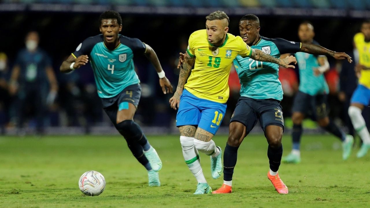Ecuador le arranca un punto a Brasil y se cuela en los cuartos de la Copa América Imagen de Ecuador le arranca un punto a Brasil y se cuela en los cuartos de la Copa América