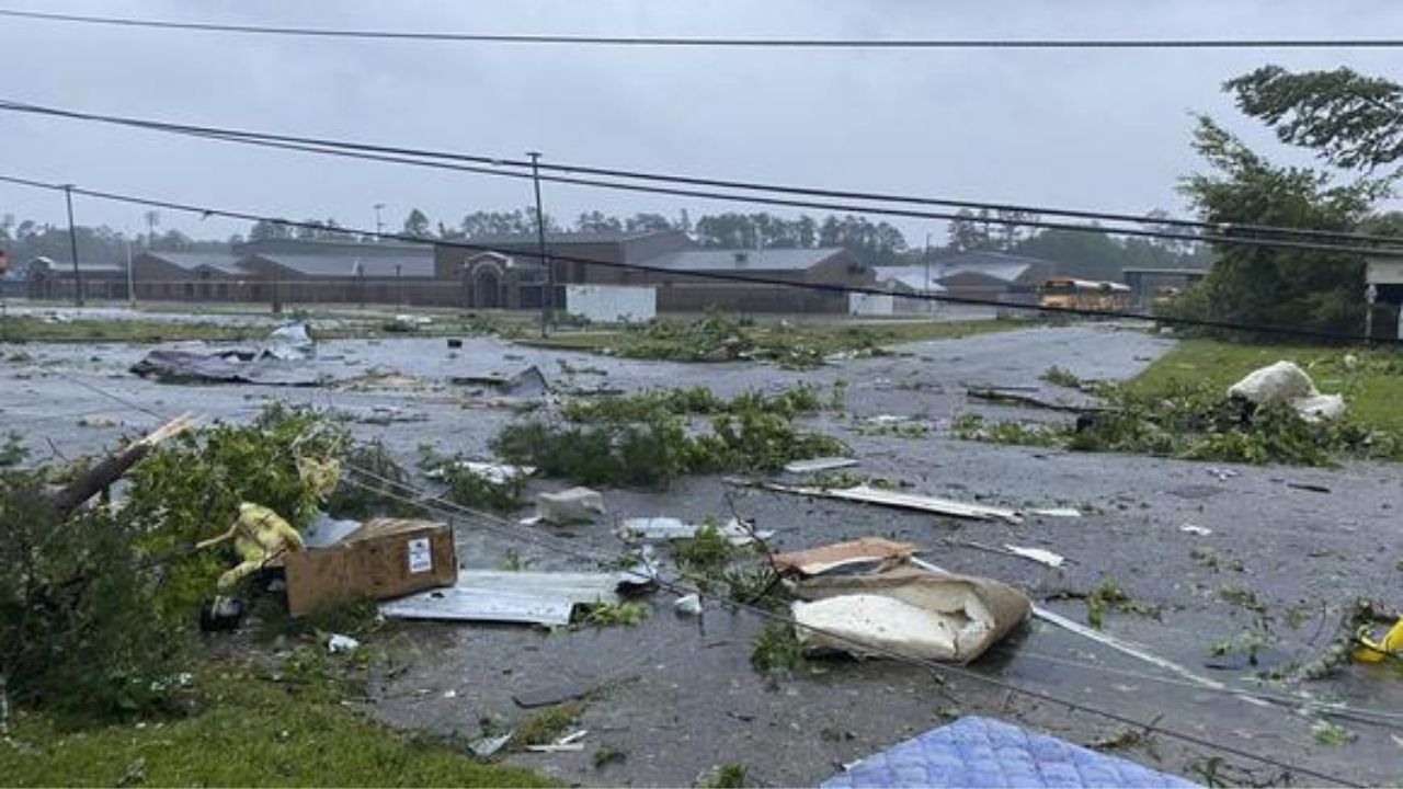 Tormenta tropical Claudette deja 12 muertos en Estados Unidos, incluidos 10 niños Imagen de Tormenta tropical Claudette deja 12 muertos en Estados Unidos, incluidos 10 niños