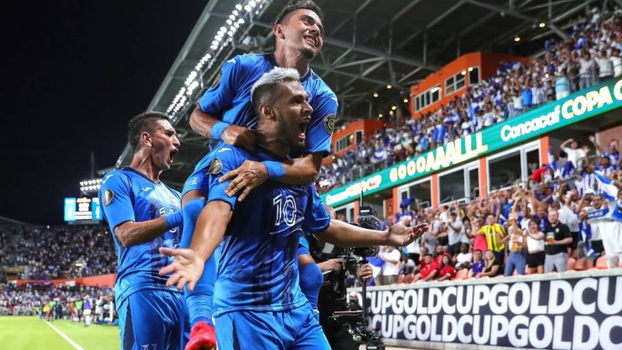 Imagen de Copa Oro: Tres jugadores hondureños dan positivo por covid y no estarán ante México