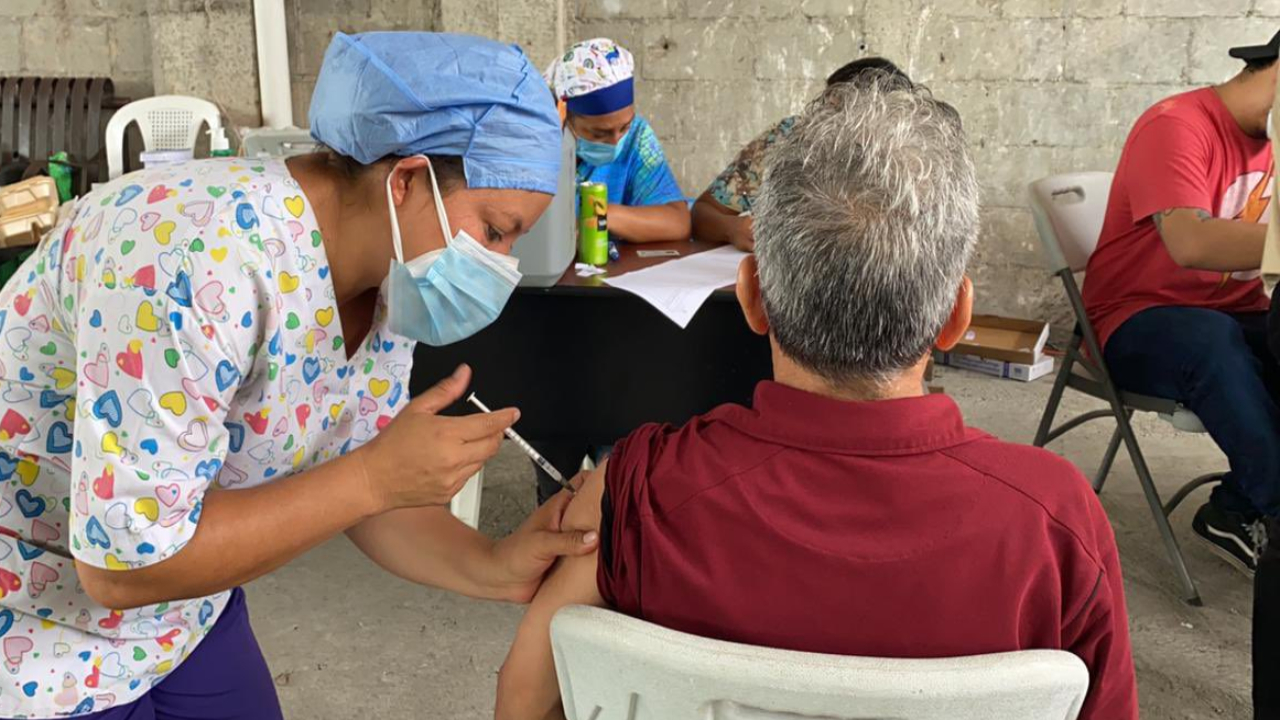 'La gente no está yendo a vacunarse contra el covid, es preocupante', reprocha Salud de Honduras Imagen de 'La gente no está yendo a vacunarse contra el covid, es preocupante', reprocha Salud de Honduras