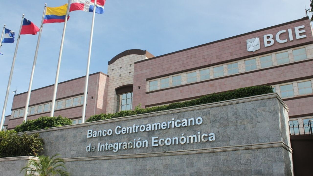 Imagen de BCIE financiará plan de ayuda a hondureños afectados por cambio climático