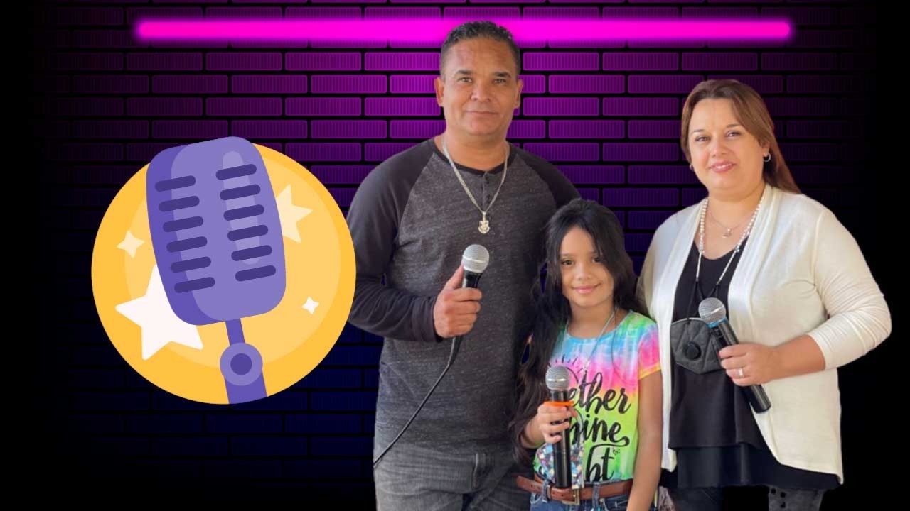 Imagen de Admirable historia de familia hondureña que canta para ganarse la vida en Valle de Ángeles