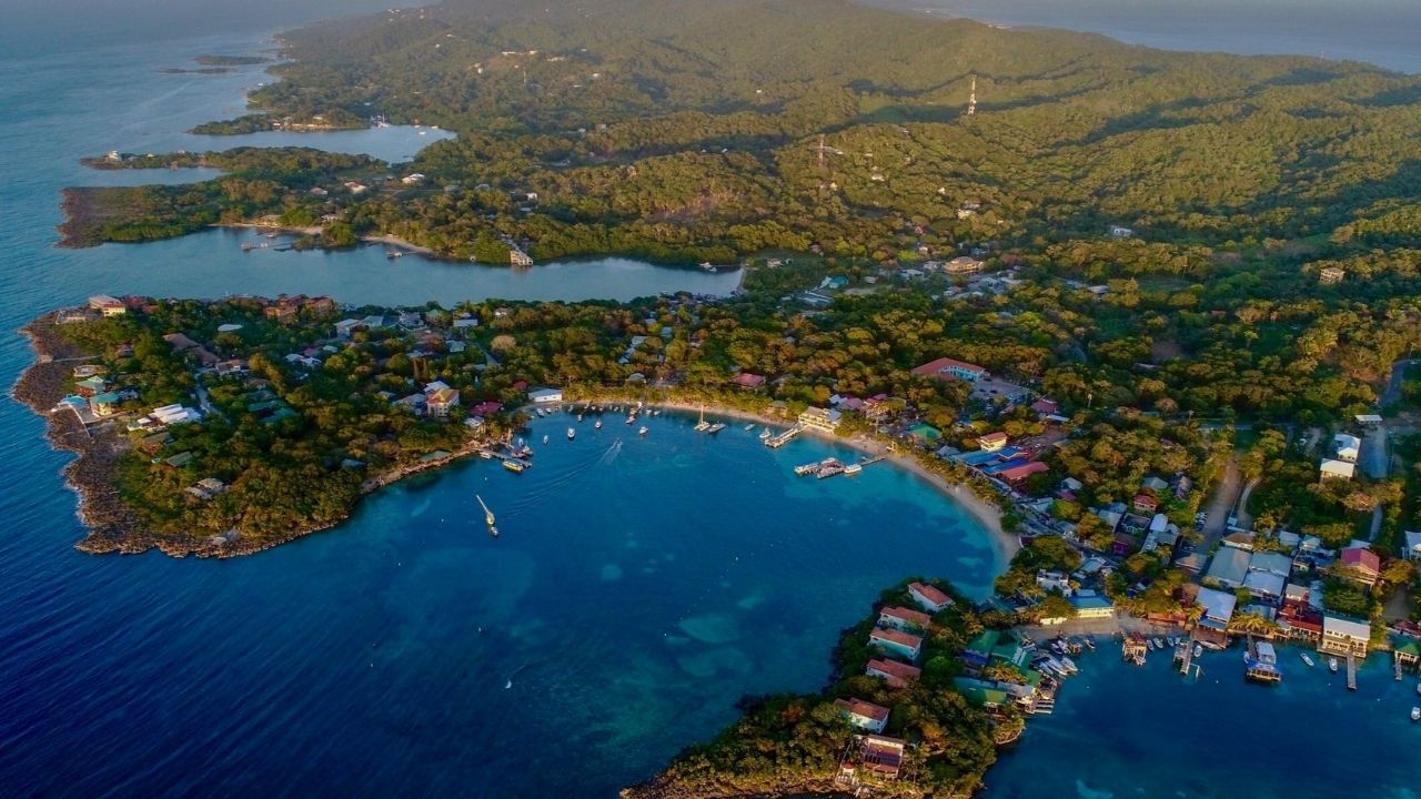 Municipalidad de Roatán busca convertirse en ZEDE Imagen de Municipalidad de Roatán busca convertirse en ZEDE