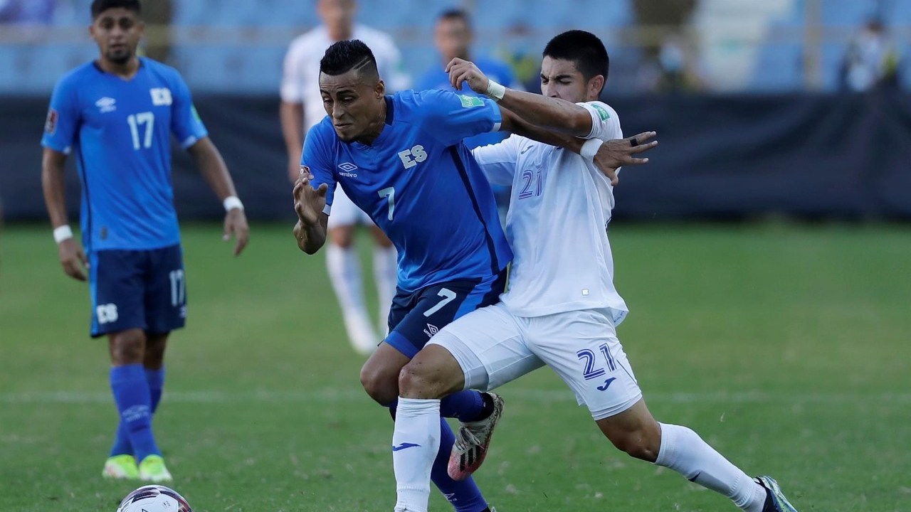 Imagen de Honduras consigue un punto de oro al empatar 0-0 ante El Salvador en el Cuscatlán