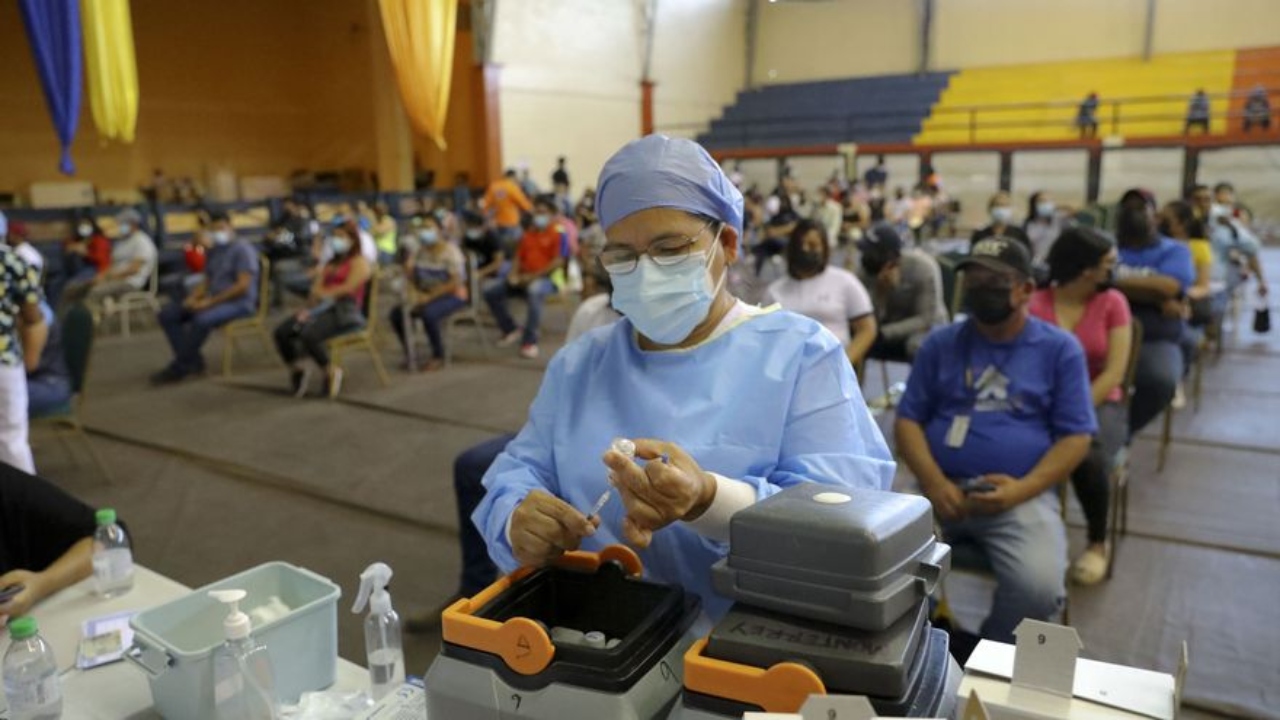 Imagen de Los no vacunados empiezan a ser la otra pandemia en Honduras, advierten médicos