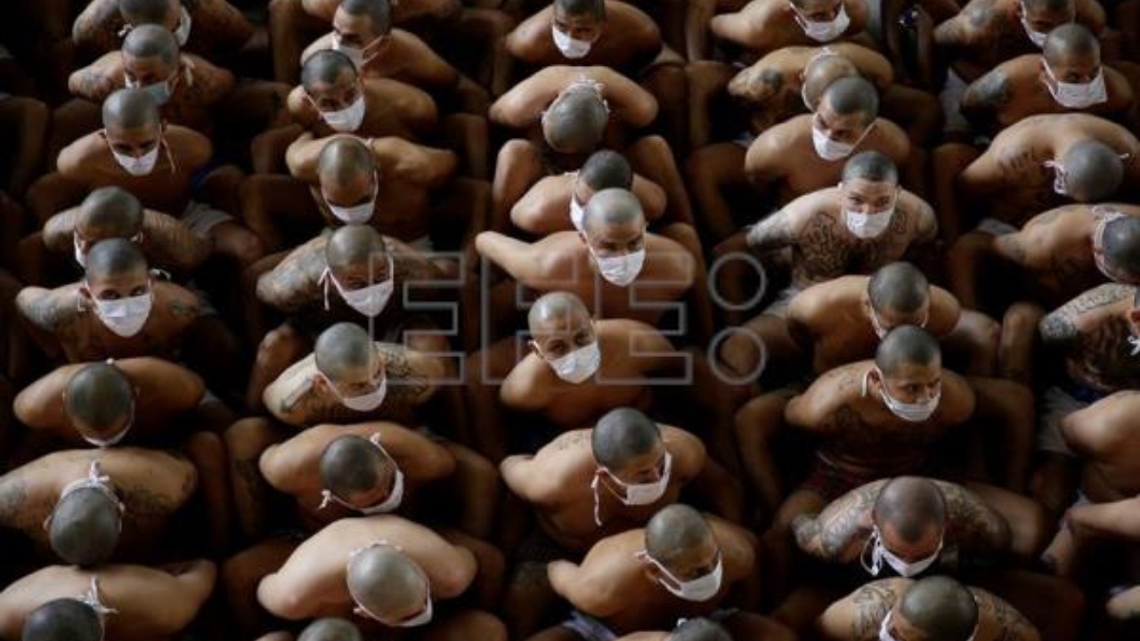 Imagen de Emiten sentencias de más de 400 años de prisión a pandilleros en El Salvador