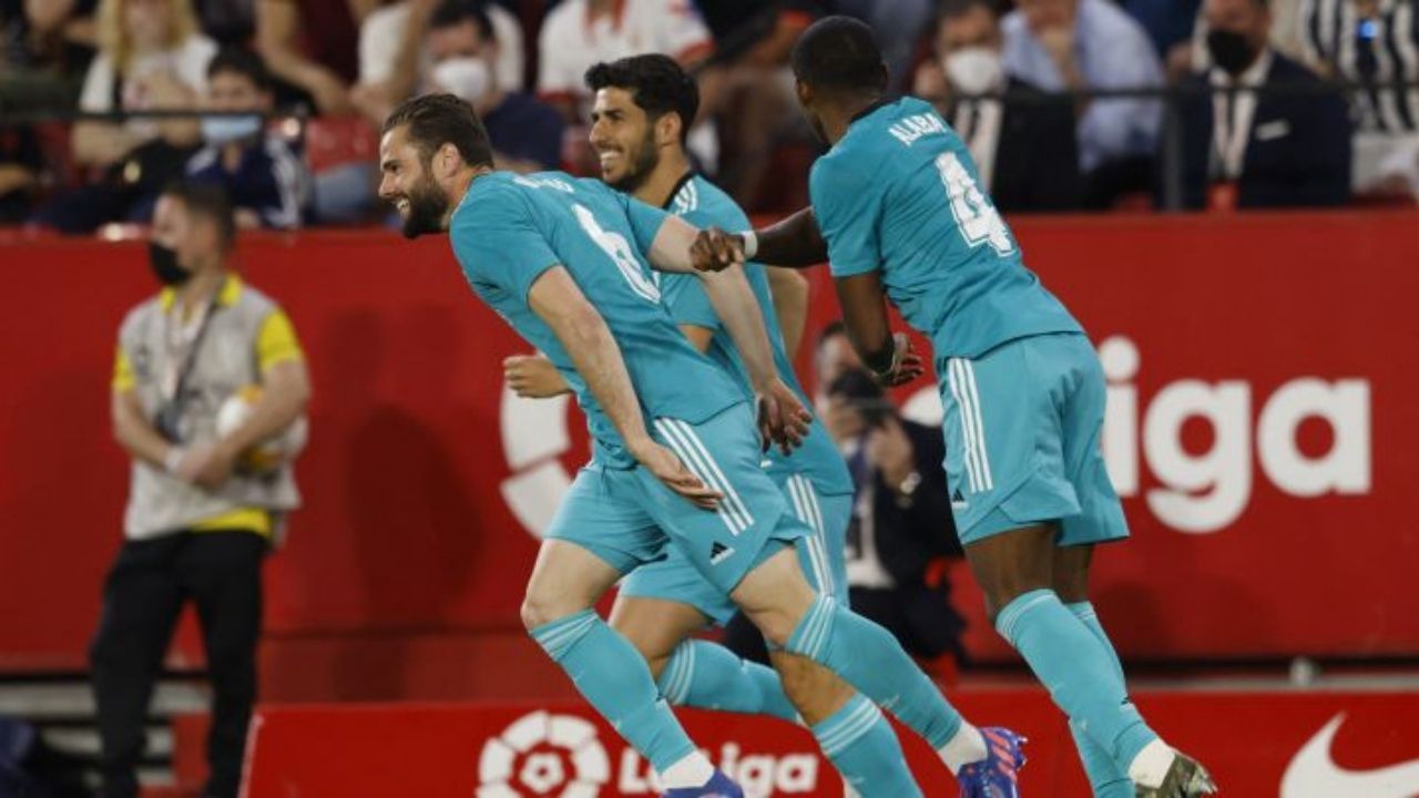 El Real Madrid remonta al Sevilla en la segunda mitad y acaricia el título