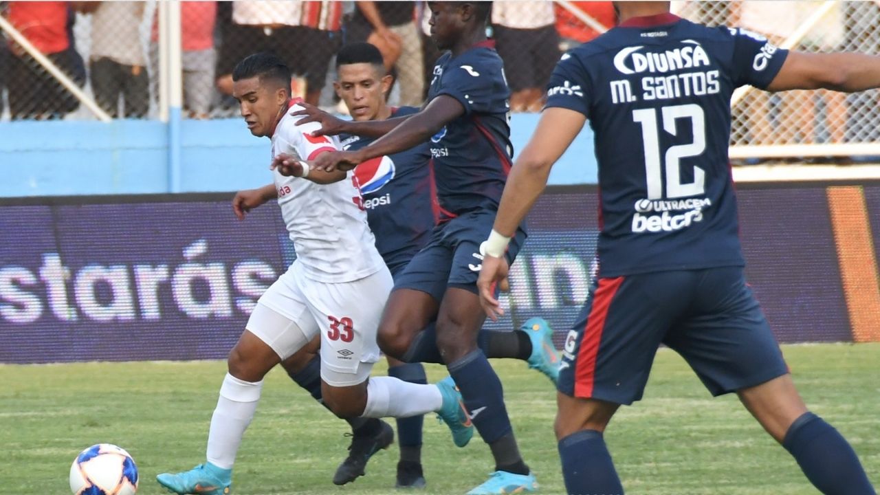 Imagen de Motagua tumba al Olimpia y jugará la final ante Real España