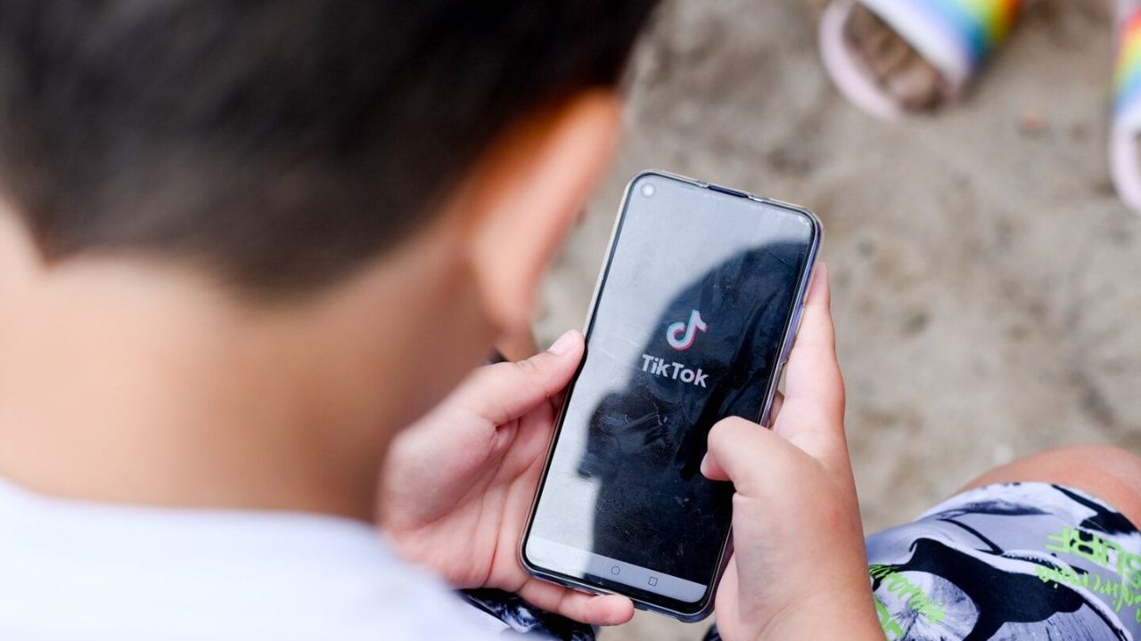 Adicción a Tik Tok ¿Qué síntomas tienen los usuarios? Imagen de Adicción a Tik Tok ¿Qué síntomas tienen los usuarios?
