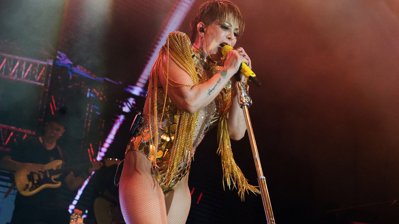 Alejandra Guzmán considera que el rock es un género 'invencible' aunque exista el reguetón Imagen de Alejandra Guzmán considera que el rock es un género 'invencible' aunque exista el reguetón