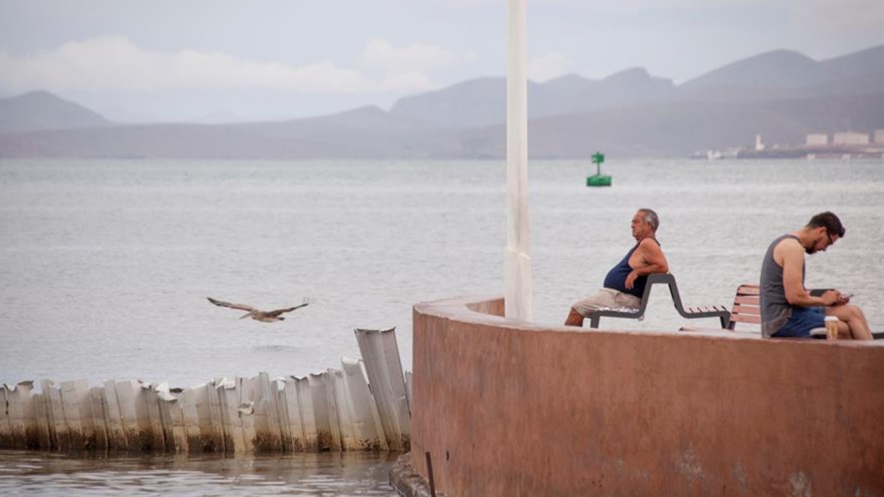 Imagen de México alerta de posible impacto del huracán Kay en Baja California Sur