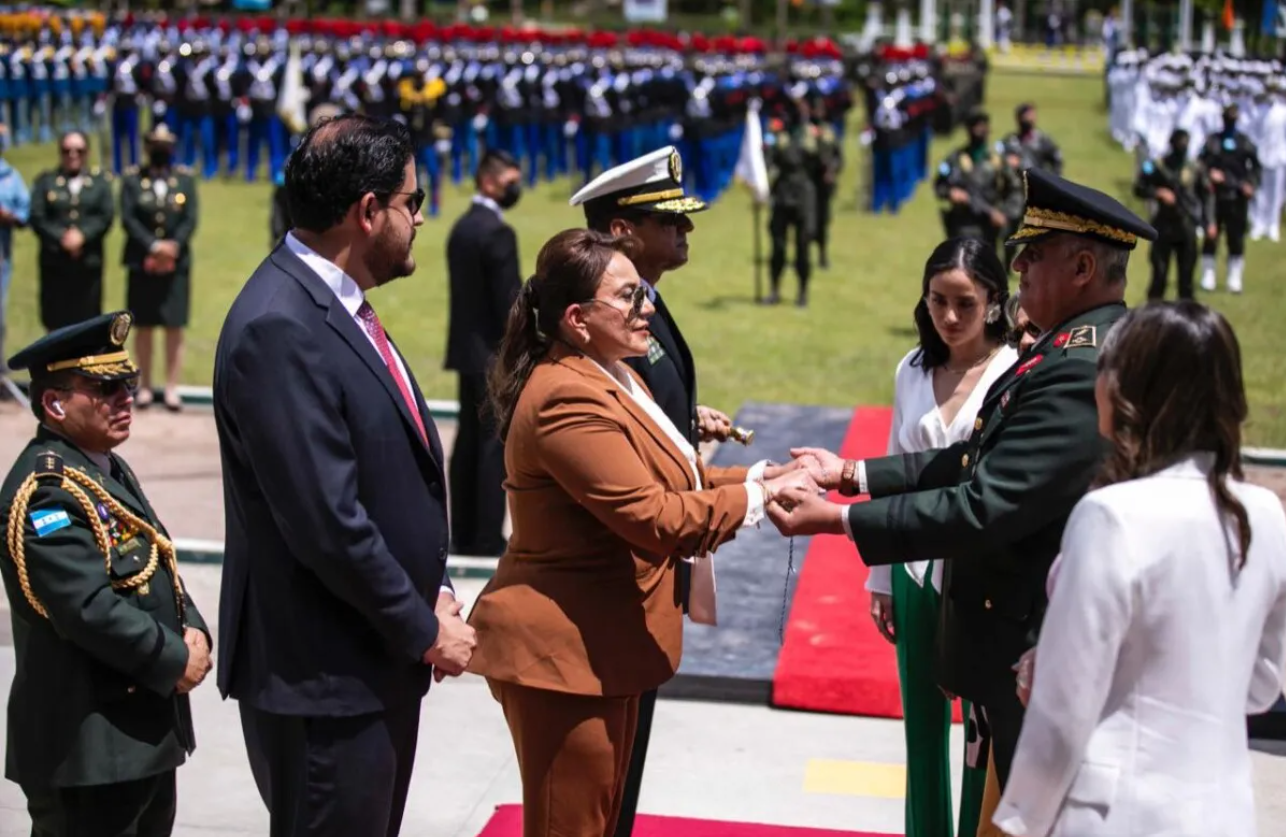 En su discurso la presidenta abogó por la unión de Centroamérica y reiteró la importancia de Francisco Morazán en el país. Foto: Honduras al Día