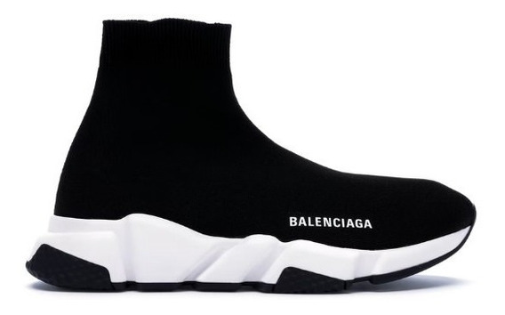 Este modelo se vende en varios estilos y colores, hay en blanco, amarillo, y negro con detalles rojos. Foto: Mercado Libre