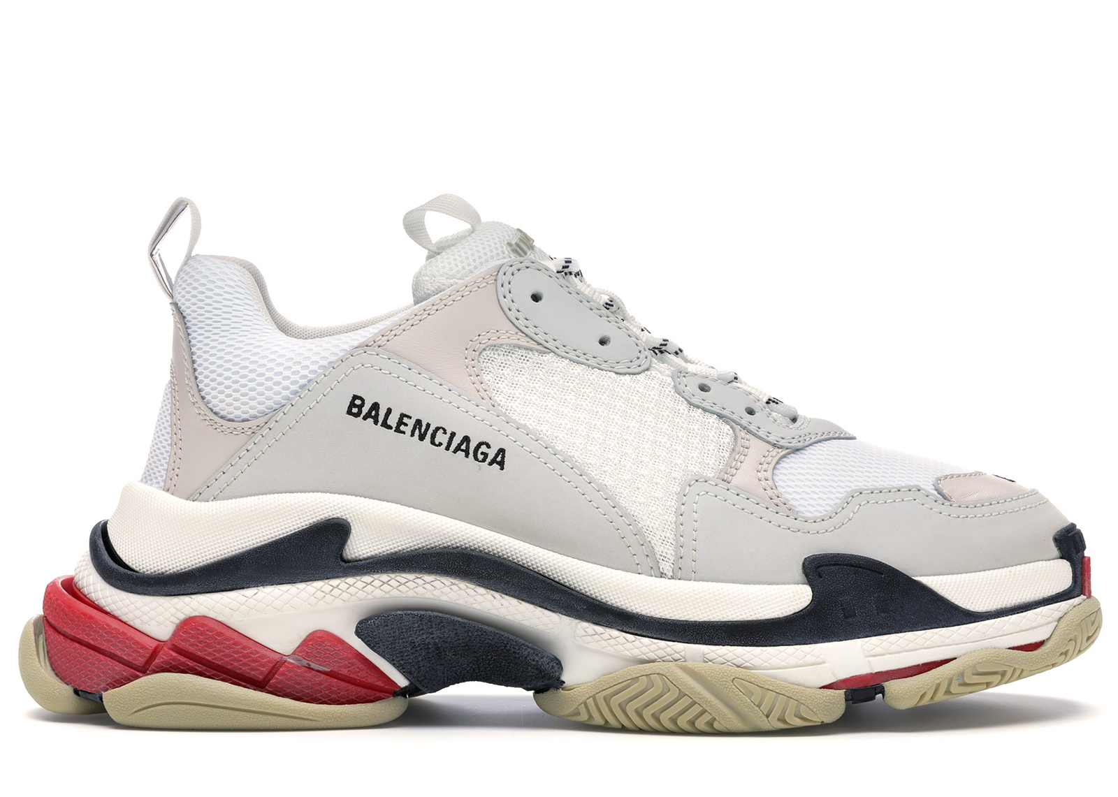 Un estilo popular es el color rosado que se vende en estilos para mujer. Foto: Balenciaga