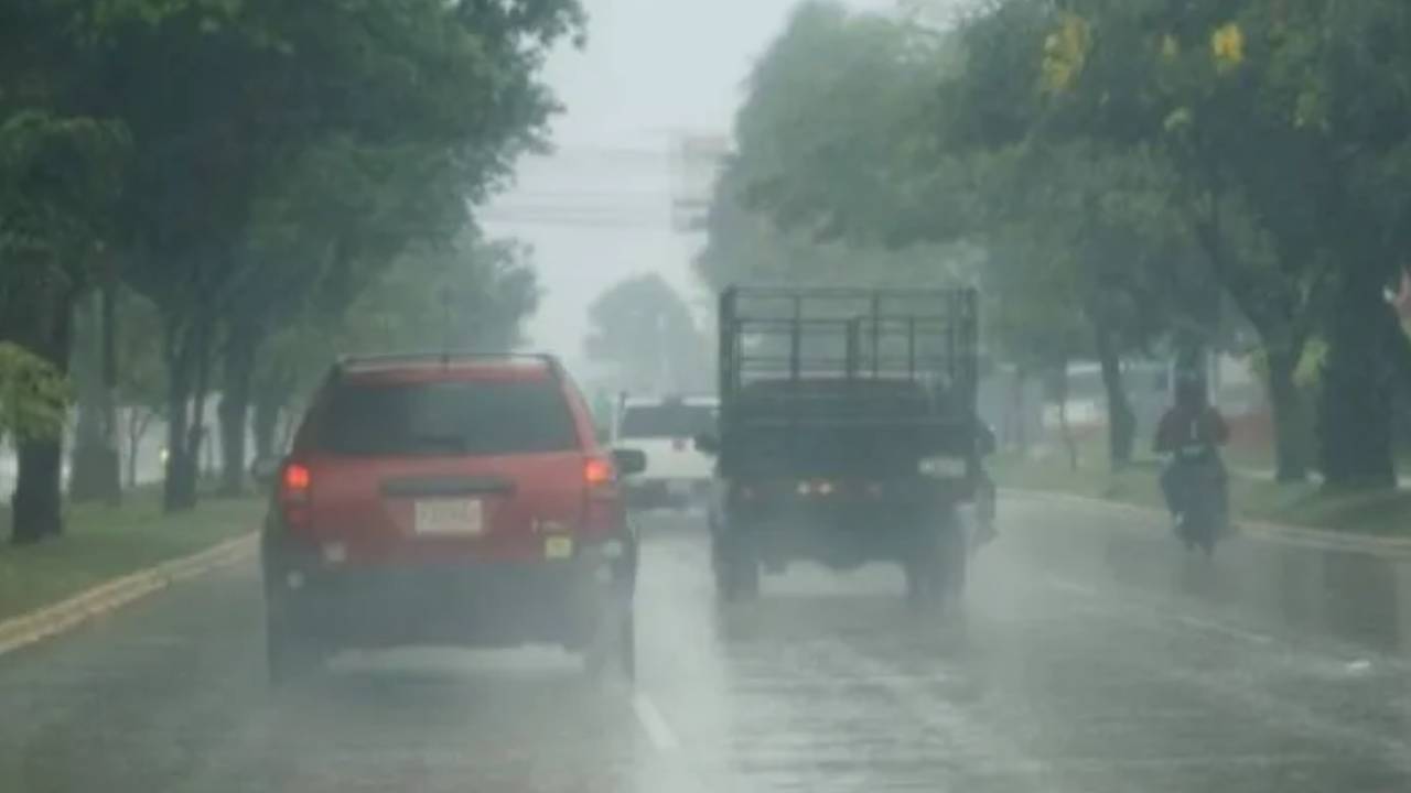 Vaguada generará lluvias con actividad eléctrica en estos departamentos de Honduras Imagen de Vaguada generará lluvias con actividad eléctrica en estos departamentos de Honduras