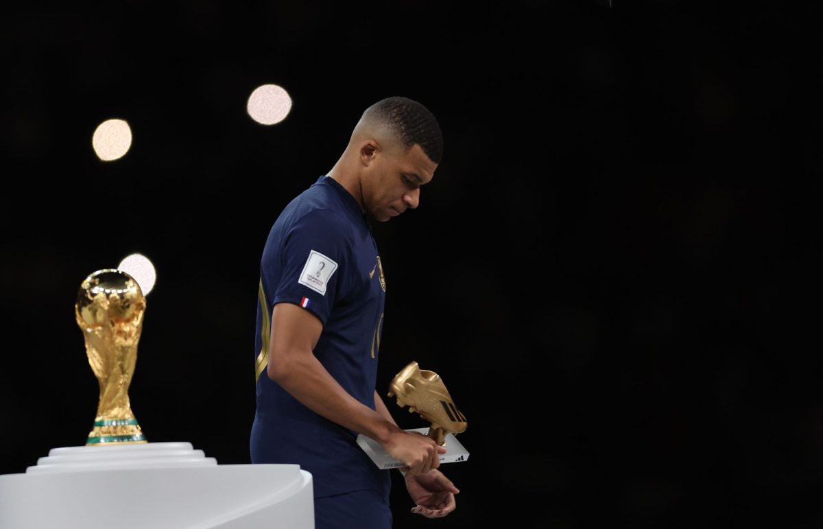 Kylian Mbappé se marchó del Mundial de Qatar sin la Copa del Mundo pero con la Bota de Oro. Foto: Agencia EFE