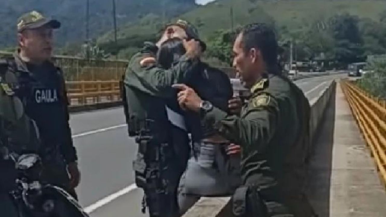 'Héroes sin capa', policías evitaron que una joven se lanzara de un ...
