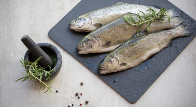 Los viernes se evitan las carnes rojas, por lo que las mayoría opta por comer pescado ese día o evitar del todo la carne. Foto: Aleteia