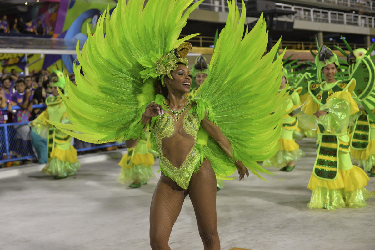 Los trajes de las bailarinas principales suelen ser reveladores. Foto: Disney