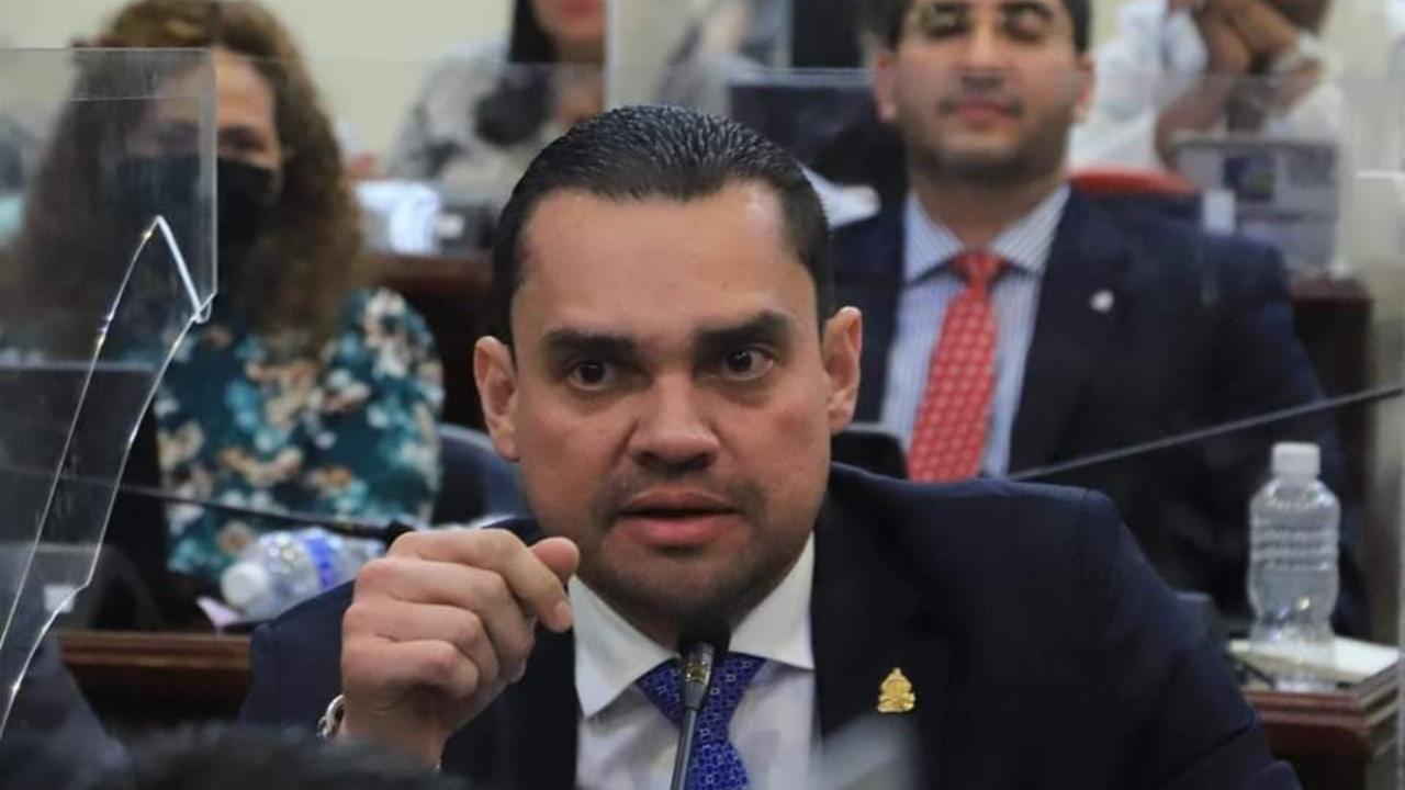 Nacionalistas denuncian que Libre pretende violar la Constitución en elección de la CSJ Imagen de Nacionalistas denuncian que Libre pretende violar la Constitución en elección de la CSJ