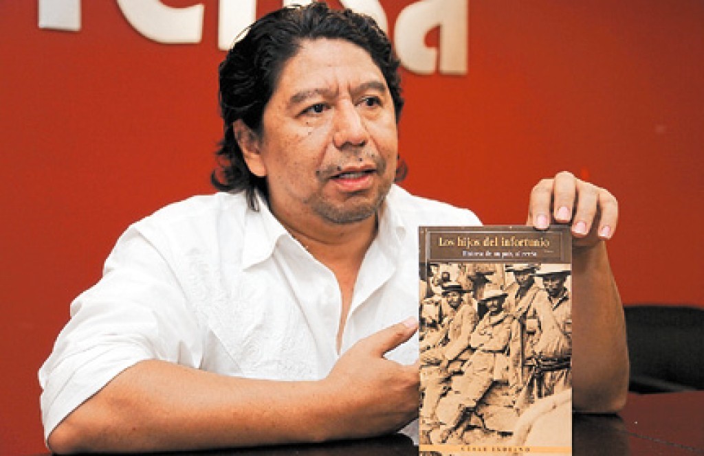 El reconocido escritor hondureño que ha dejado una huella significativa en el ámbito literario y teatral del país. Foto: Pulso HN