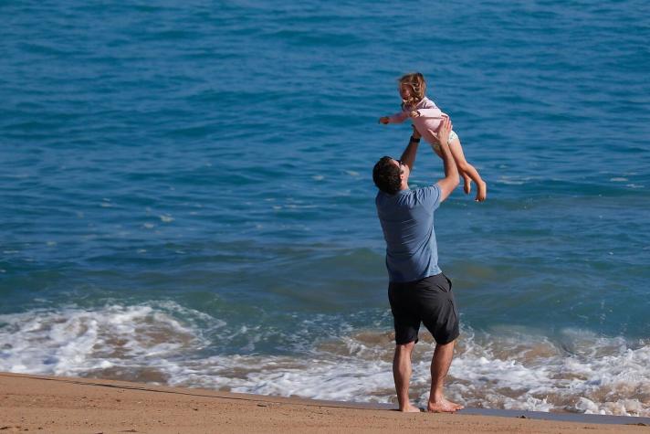 Los padres suelen ser un pilar importante en la vida de las personas. Foto: T13