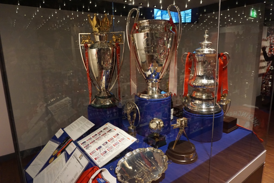 Los trofeos estan exhibidos en el museo del Manchester United.Cortesía: Viajonarios