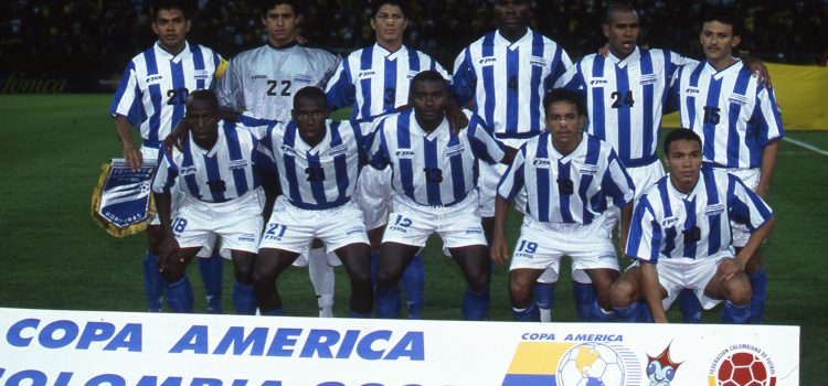 El ex defensor formó parte de La Bicolor en la Copa América del 2001. Foto: Grupo OPSA