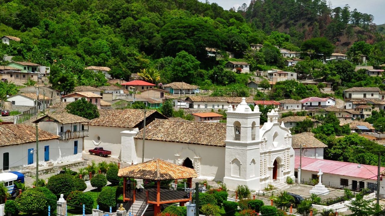 Imagen de Cedros Francisco Morazán, un pueblo lleno de naturaleza y cultura en armonía