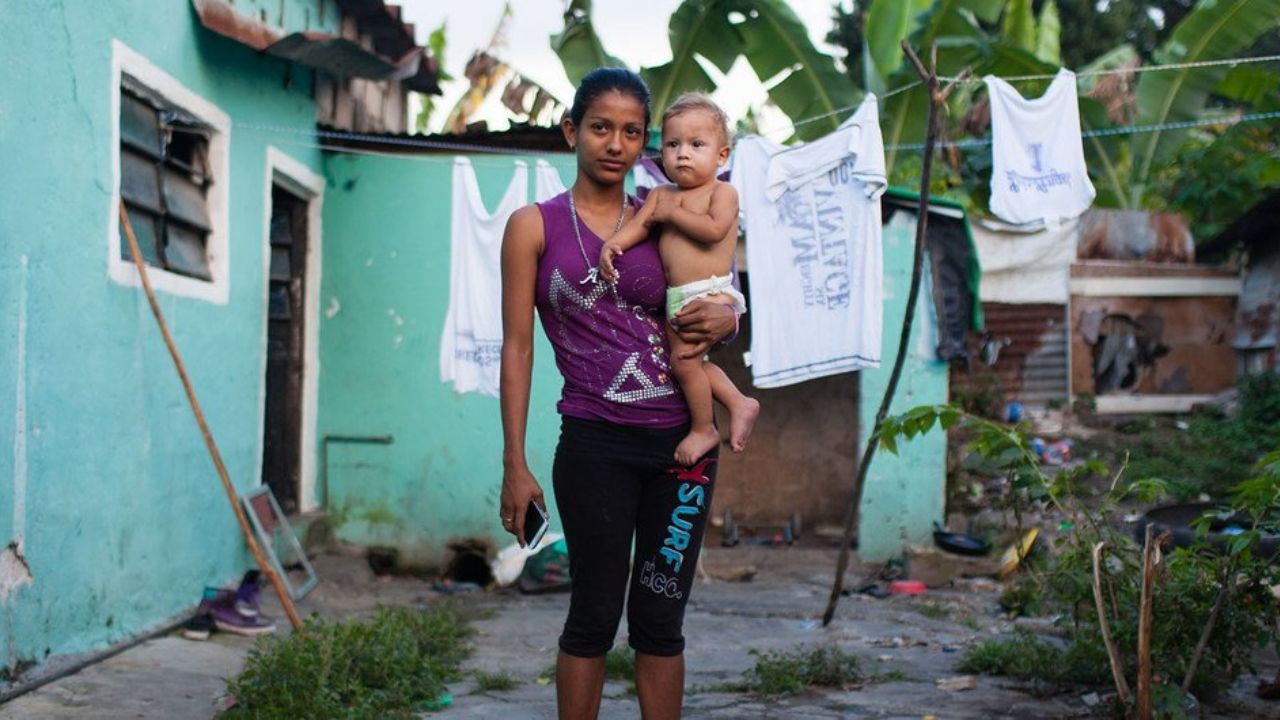 Imagen de Mujeres se vuelven más vulnerables ante crisis climáticas en Honduras: Conadeh