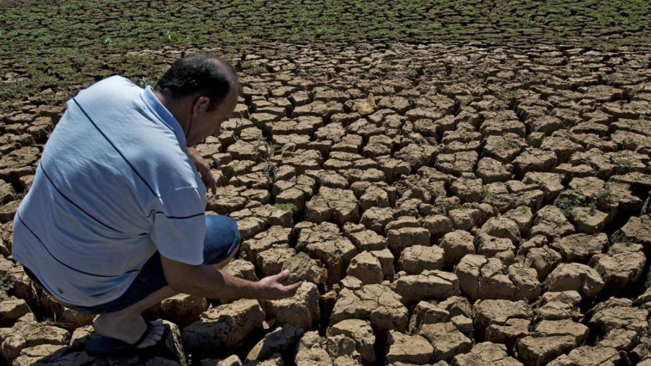 El 54 % de latinoamericanos creen que el cambio climático les obligará a mudarse Imagen de El 54 % de latinoamericanos creen que el cambio climático les obligará a mudarse