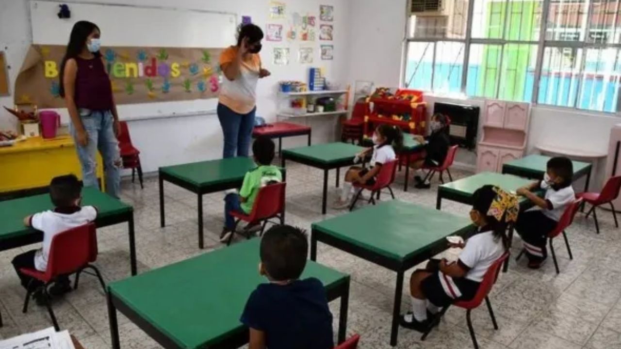 ¿Habrá clases el 1 de diciembre 2023 en México? Esto dice el calendario escolar Imagen de ¿Habrá clases el 1 de diciembre 2023 en México? Esto dice el calendario escolar