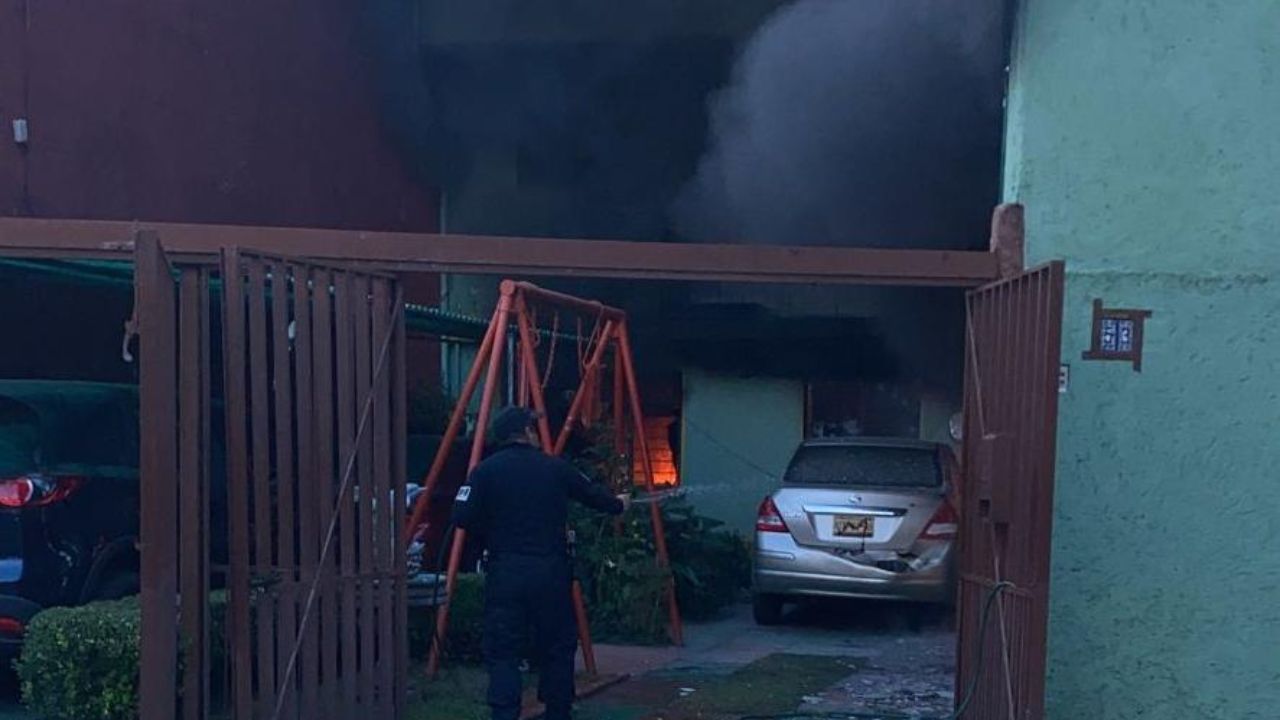 Imagen de Mujer muere tras incendio causado por veladora de ofrenda de Día de Muertos