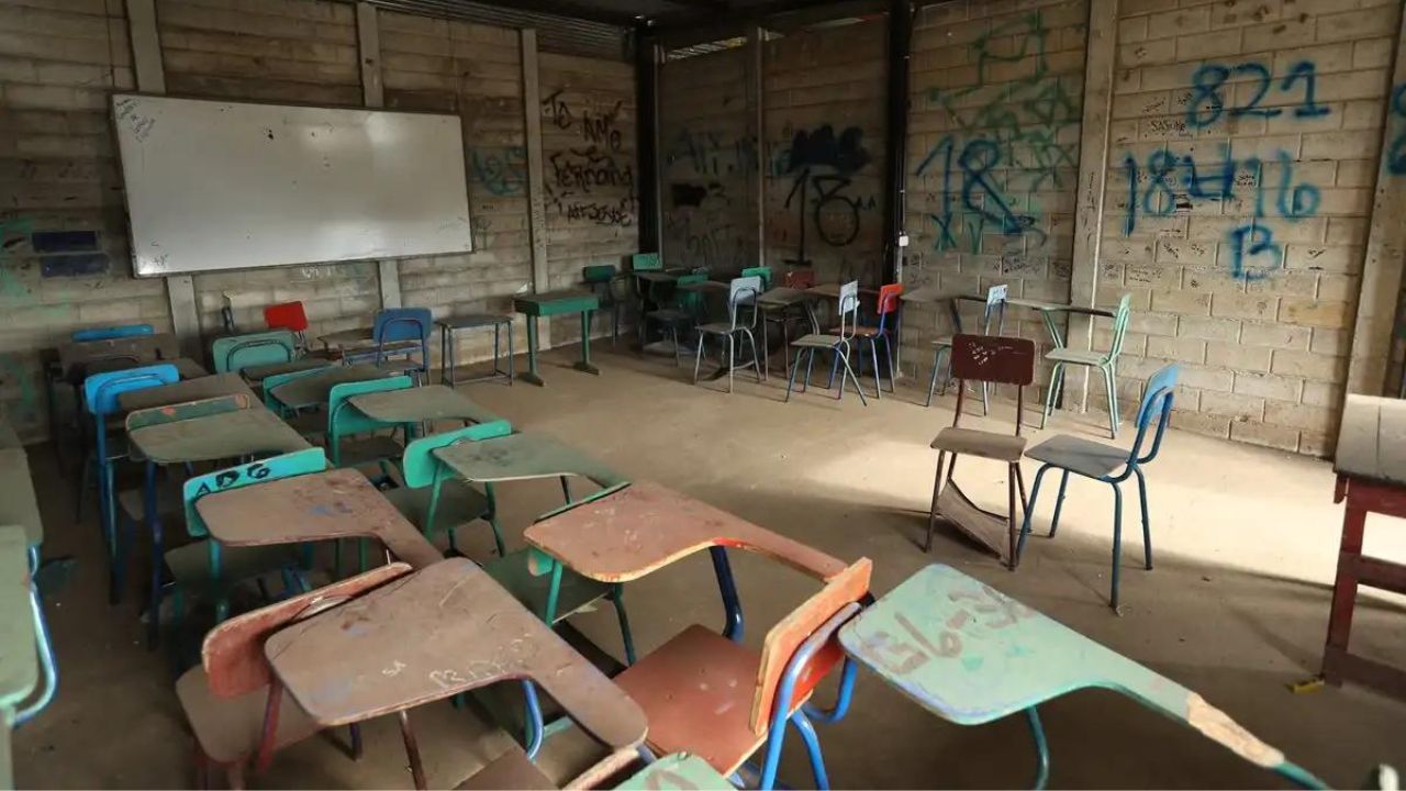 Honduras invertirá $ 285 millones de China en reparación de 12,000 centros educativos Imagen de Honduras invertirá $ 285 millones de China en reparación de 12,000 centros educativos