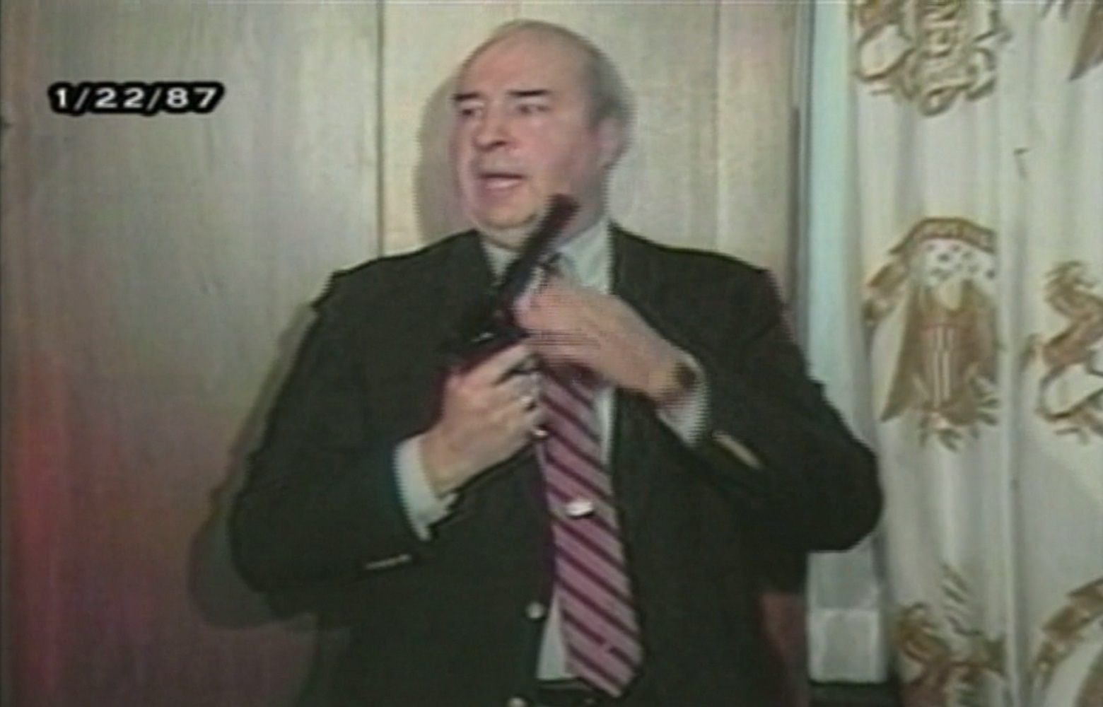 Momentos antes de la tragedia de Budd Dwyer. Foto: Vanyaland