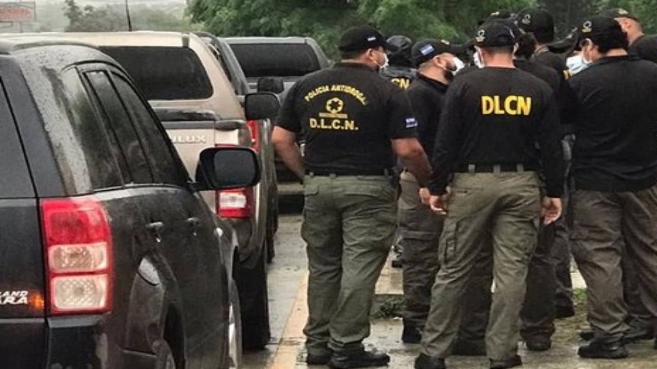 Imagen de Capturan a 5 agentes de la DLCN por malversación, apropiación y asociación para delinquir