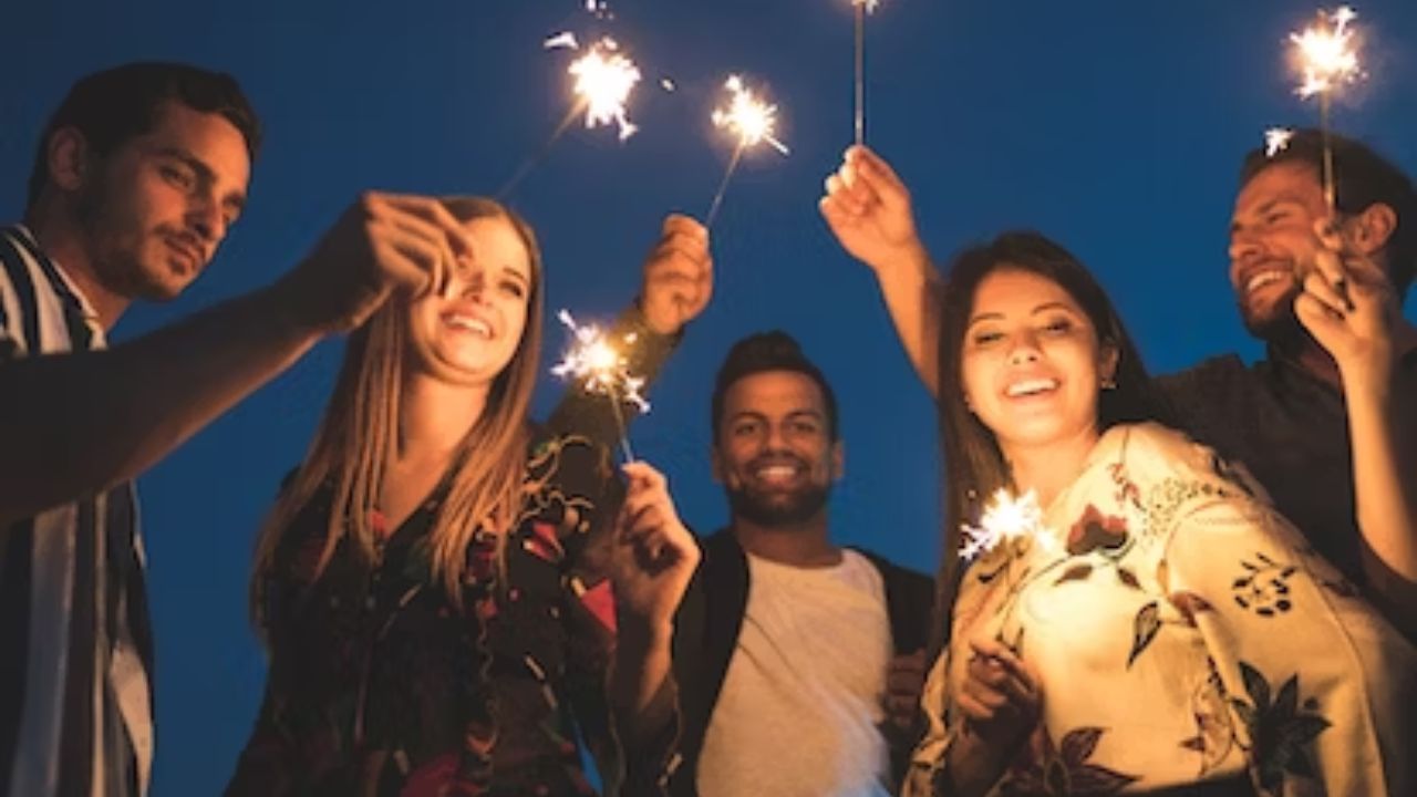 Frases de Fin de Año 2023 para amigos: palabras emotivas y alegres que dedicar para recibir el 2024 Imagen de Frases de Fin de Año 2023 para amigos: palabras emotivas y alegres que dedicar para recibir el 2024