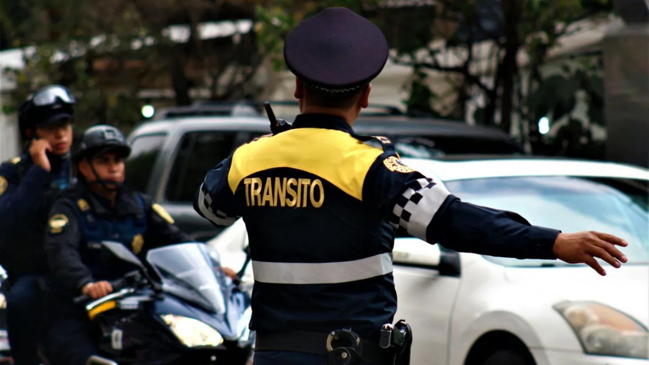 ¿Qué se celebra el 22 de diciembre en México?, ¿por qué se menciona el Día del Policía de Tránsito? Imagen de ¿Qué se celebra el 22 de diciembre en México?, ¿por qué se menciona el Día del Policía de Tránsito?